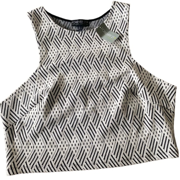 FOREVER 21 **Plus Size** Crop Top Aztec Design *NWT* 3x - Picture 1 of 3